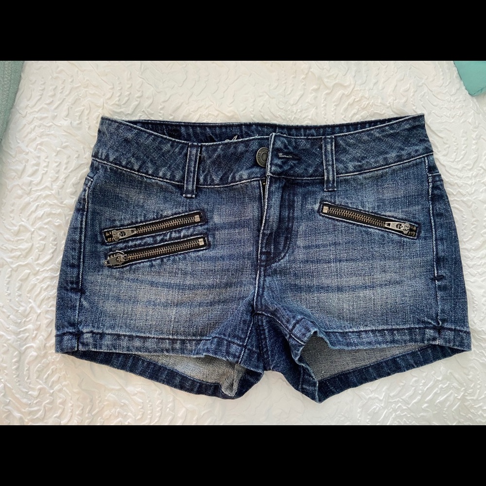 A&E DENIM SHORTS